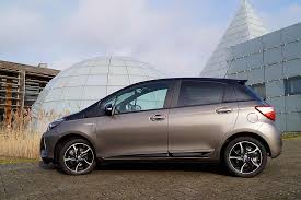 Der toyota yaris cross teilt sich die plattform mit dem nächsten toyota yaris, gerät aber 24 zentimeter länger, verfügt über drei zentimeter mehr bodenfreiheit und neun zentimeter mehr höhe. Fahrbericht Toyota Yaris 1 5 Hybrid Style Selection Kleinwagen Mit Der Kraft Von Zwei Herzen Motormobiles