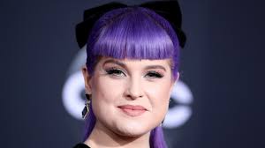 Back then, she was just an angsty teen kelly unveiled a new look which has fans asking questions and ravenous for details. Kelly Osbourne Beauty Photos Trends News Allure