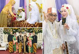 Akan tetapi dengan kekangan masa pada zaman ini menyebabkan masa untuk majlis ini semakin singkat. Jalinan Kasih Terangkai Tradisi Jawa Melayu Weddingku Com