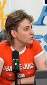 El nivel de hallazgo es total. 😱 #tinydesk #catrielypacoamoroso #sims1  #sims Sale ese viaje a la nostalgia? #creativenetwork #ea