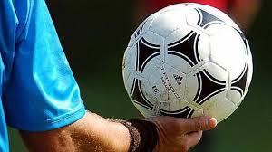 Emotivní peklo na fotbale v Nedachlebicích: inzultace, divadlo, výhrůžky