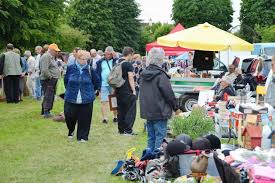 Meubles anciens ou objets de collection, on déniche de petites pépites en flânant dans les allées. Caen Carte Les Vide Greniers Et Brocantes En Normandie Ce Week End