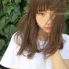 可愛い も 色っぽい も手に入る 子どもっぽくない ぱっつん前髪 スタイル ぱっつん ロング 前髪 ロング 髪 色