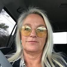 Sheryl Sachs's Instagram, Twitter & Facebook