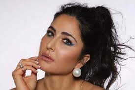 Katrina Kaif | Katrina Kaif launches new range of 24-hour coloured eye  makeup from Kay Beauty by Katrina - Telegraph India