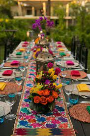 (decorate) make more attractive by adding ornament, colour, etc.; Mexico Best Wedding Hotels Fiesta Mexicana Casamentos Coloridos Decoracao Festa Mexicana