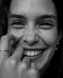 On Instagram One Heart Is Not Connected To Another Through Harmony Alone They Are Instead Linked Deeply Through Photography Model Photography Portrait