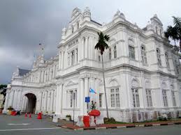Tetapi adakah ia berbaloi dari segi kewangan mereka? Penang City Hall Was Built In Neo Palladian Style Of Architecture Completed In 1903 It Was The Seat Of The Municipal Governmen Penang Island City Hall Penang