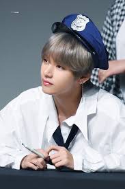 Explore taehyung bts cute gifs. Kim Taehyung