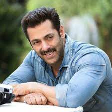 Salman Khan Photo Image Wallpaper Download Hd à¤¸à¤²à¤® à¤¨ à¤ à¤¨ à¤ à¤« à¤ à¤¡ à¤à¤¨à¤² à¤¡ à¤à¤° सलमान खान की बहन के पति आयुष शर्मा की शेयर की हुई फोटो में पूरे परिवार को एक साथ देखा जा सकता है। फोटो में सलमान ख़ान, उनकी बहन अलवीरा के साथ ही परिवार का सबसे छोटा व नया सदस्य अर्पिता का बेटा आहिल भी है जिसको सोहेल ख़ान ने अपनी गोद में उठाया हुआ है। family time. salman khan photo image wallpaper download hd à¤¸à¤²à¤® à¤¨ à¤ à¤¨ à¤ à¤« à¤ à¤¡ à¤à¤¨à¤² à¤¡ à¤à¤°