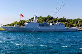 .muhribi hms defender (d36) i̇stanbul sarayburnu açıklarında demirledi. Hms Defender And Hnlms Eversten In Istanbul