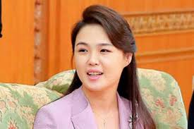 The north korean leader allegedly confirmed he had children in a conversation with us secretary of state mike pompeo in april 2018. Who Is Kim Jong Un S Wife Ri Sol Ju And When Did She Become North Korea S First Lady