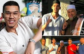 Mk rapper baru dalam malaysia yang sedang meningkat naik selain tidak lari dari gosip gosip panas dia juga kini sibuk dalam. Sertai Tabligh Mk Clique Makin Berubah Mula Tanggal Rantai Gelang Emas My Tv Online