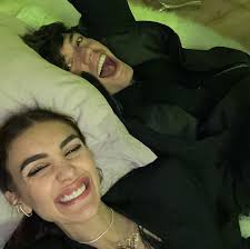 Et voilà DA PAWA c'est finit pour moi 🥹 vraiment une de mes meilleures  aventures ✨ j'ai pris tant de plaisir à tourner ce programme et encore plus  de plaisir à lire