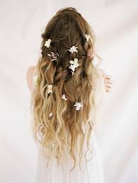 There are tons of cute options for cropped cuts. 12 Wedding Day Killer Hairstyles For Curly Hair Pouted Com