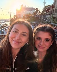 came for @tatemcrae but stayed for tatiana 👏🏼👏🏼