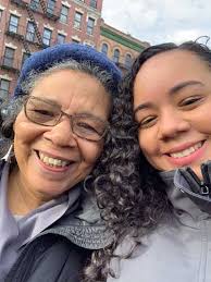 The Soaring SistersElevadas