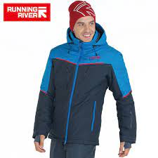 It doesn't matter whether you're already a seasoned pro or are going on your very first ski trip. Pin On Skiing Snowboarding