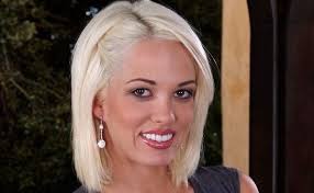 Jenny Hendrix Biography/Wiki, Age, Height, Career, Photos & More