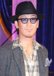 コブクロ黒田俊介の所属事務所が謝罪 『週刊文春』で不倫相手が自殺未遂と報道 記事によると… ・コブクロ・黒田俊介の不倫疑惑と相手女性の自殺未遂疑惑を文春が報じた件 ・所属事務所は11日に公式サイ Vjgan0bspndhnm