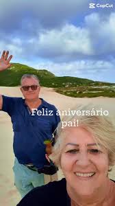 Parabéns pai pelo seu aniversário! Que Deus nos conceda muitos e muitos  aniversários junto com você! És muito importante pra nós e temos muito  orgulho e muita sorte de tê-lo conosco! Saúde