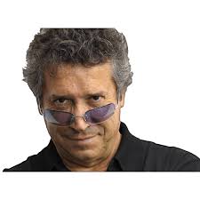 Franco Dragone avec lunettes PNG transparents