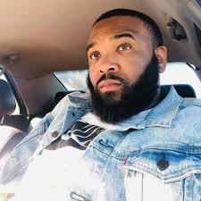 Lorenzo Capehart (@LcC_1989)