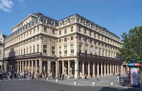 Travel stories around palais vivienne. Palais Royal To Place Vendome Walk Paris Paris Tourist Office