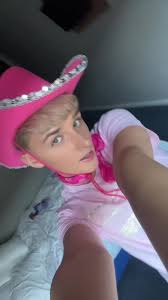 declan foley ♡ (@declanfoleyy)