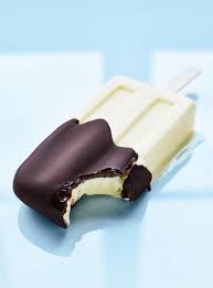 This Recipe For Mint Chocolate Popsicles Is A Summer Dessert You Won T Be Able To Resist Mint Chocolate Chocolate Popsicles Summer Desserts