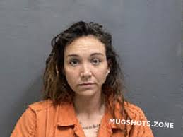 Madalynn Bean's Instagram, Twitter & Facebook