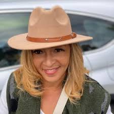 Priscilla L. Monroe (@pmdm02)