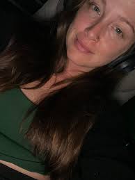 What makeup would best suit my face?