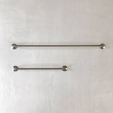 京都にて建築金物のデザイン 製造や空間設計など 幅広く手掛けるbolts hardware storeのステンレスバー 水廻りでの使用を強く意識し 湿気や水分にも耐えられるステンレスで作られたバー シ タオルハンガー ステンレス タオルホルダー タオルバー