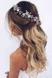 Coiffures De Mariage Les 30 Plus Belles Inspirations A Adopter Cheveux De Mariee Coiffure Mariage Coiffure