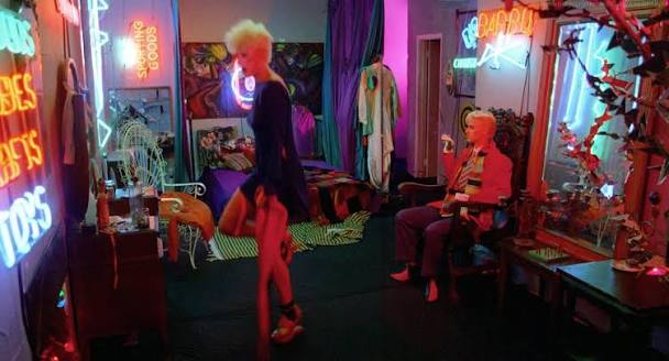 Liquid Sky (1982) Directed by Slava Tsukerman Production designed by Marina  Levikova #liquidsky #slavatsukerman #liquidsky1982 #marinalevikova  #cyberpunk #interiorandfilms #filminteriors