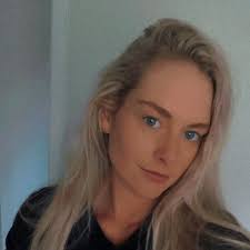 Bethany Stone (@bethxstone)