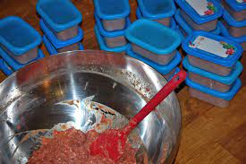 Step By Step Instructions On How To Make Raw Cat Food Without A Electric Grinder In Your Home Raw Cat Food Recipes Cat Nutrition Raw Pet Food
