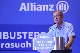 Teks negosiasi mempunyai ciri yang sangat menonjol yaitu bisa mencari jalan penyelesaian dari masalah yang dihadapi dan menghasilkan keputusan yang saling menguntungkan atau dengan tujuan mendapatkan kata sepakat. Malaysiakini Allianz Malaysia Bergabung Dengan Rasuah Busters Dalam Memerangi Rasuah