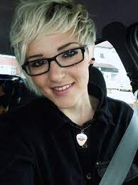 Pin By Lexie Kaufhold On Kiss Make Up Blonde Short Hair Pixie Short Hair Styles Cool Short Hairstyles