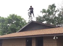 BMX Guy Celebrated His 30th Birthday By Jumping Off His Roof ...