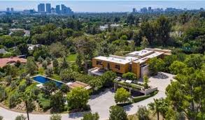 Bên trong biệt thự 68 triệu USD mới tậu của "ông trùm" bất động sản nước Mỹ  | Báo Dân trí