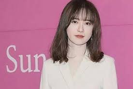 These hairstyle korean for men dan women can be clean cut for work or edgy for play. Korean Actress Short Hairstyles 2020