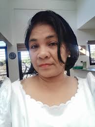 Hi sa lahat! Gusto ko lang ipakilala ang sarili ko at i-share ang litratong  kinuha ko .ito po ang aking Family.