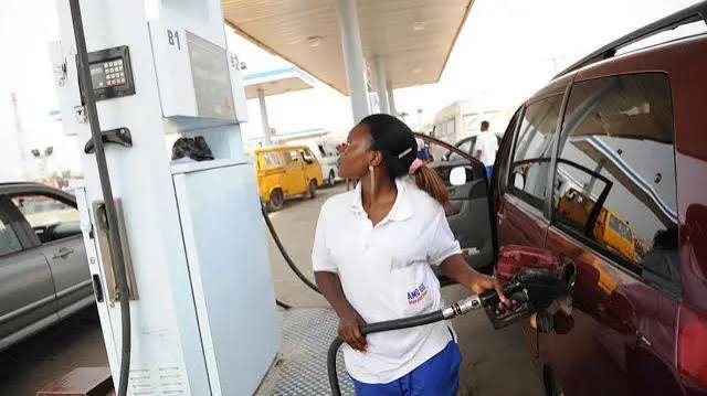 How much is fuel per litre in Nigeria? Questions, scarcity, hike in price and oda reactions afta subsidy removal speech by President Tinubu - BBC News Pidgin