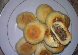 Kue kacang yang memiliki rasa gurih dan renyah ini dapat dibentuk sesuai keinginan, misalnya bentuk lingkaran, hati, bulan sabit atau bintang agar lebih menarik ketika disajikan. Resep Bakpia Kacang Hijau Anti Gagal Resep Masakan Papa