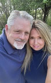 Who does eyebrow waxing in Derby?