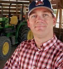 Travis Wyrick's Instagram, Twitter & Facebook