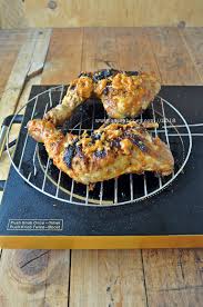 Bukan hanya ayam goreng, tetapi pelbagai resepi ayam yang anda boleh cuba. Ayam Percik Sedap Qasey Honey