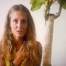 Stephanie Puerta's Instagram, Twitter & Facebook